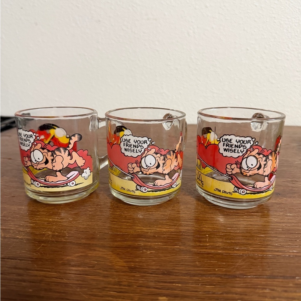 Set of 3 Vintage Garfield McDonald’s Glass Mugs • “Use Your Friends Wisely”